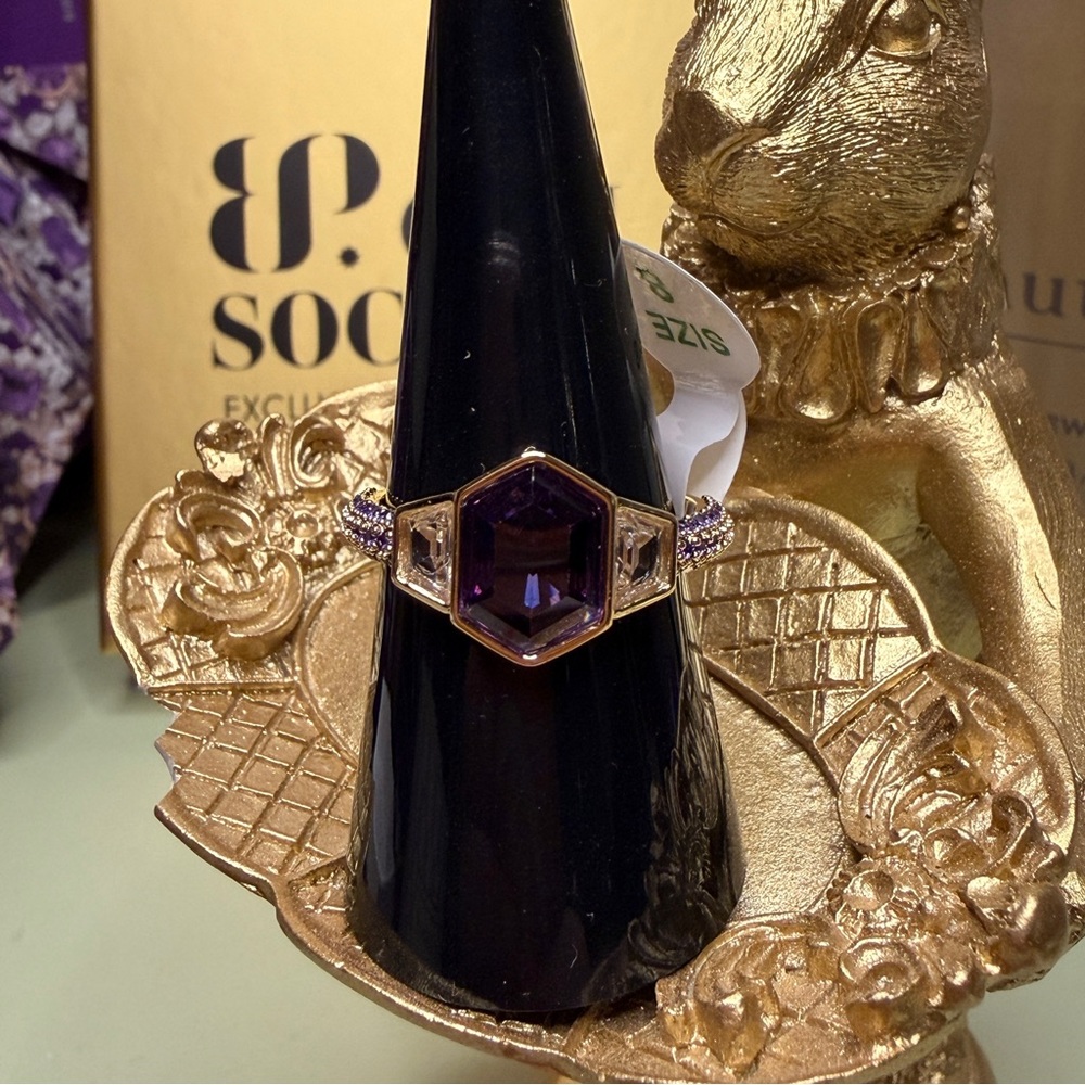 Bomb Party Elegant Gold Amethyst Gemstone (Sz 8) Ring (February 2026)
